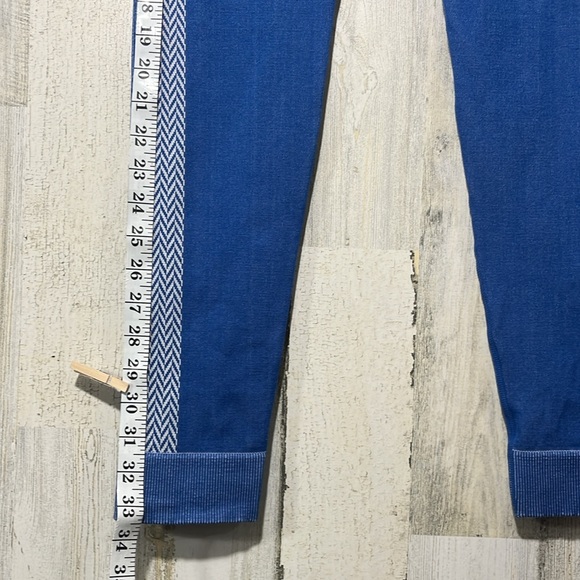 Fabletics High-Waisted Seamless Check Leggings Blue White Size Medium - Picture 5 of 9